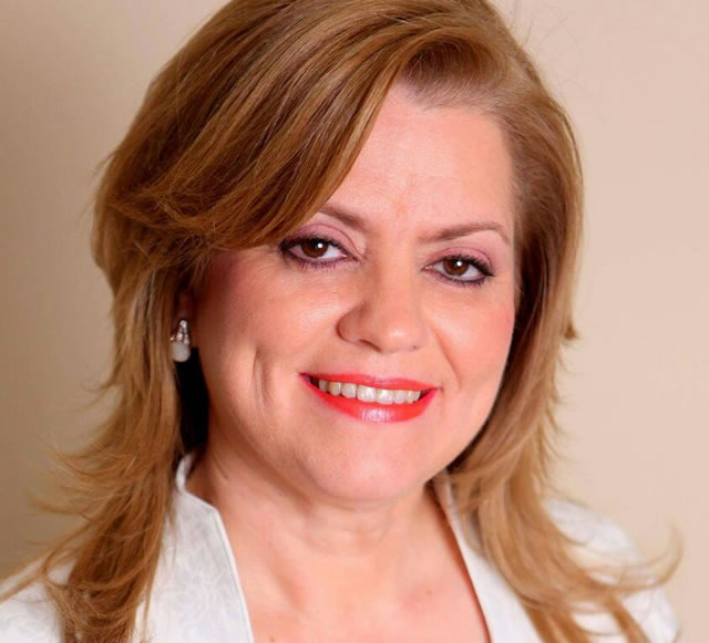 Senadora Nacional Emilia Patricia Alfaro