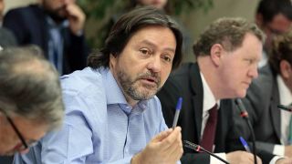 Republica de Chile - Dip. Tucapel Jimenez pide al Gobierno de Chile que presente al Parlamento, el Proyecto de Ley sobre la Implementación de la Convención sobre Armas Biológicas y Toxínicas