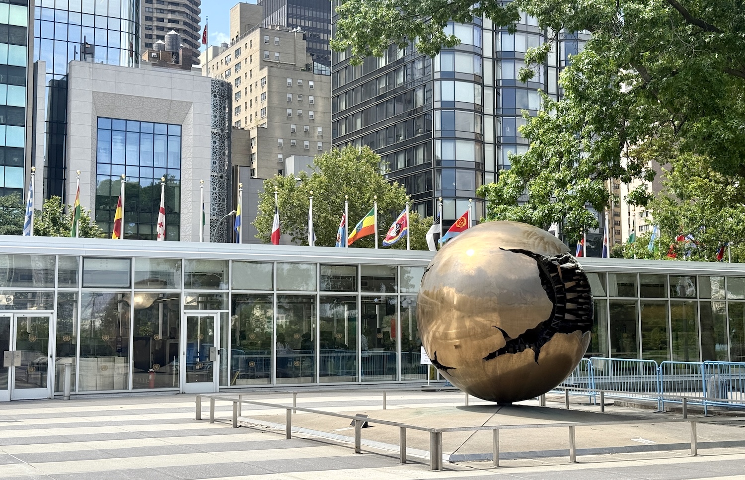 Parliamentary Resolution in Support of a UN Special Rapporteur on Democracy