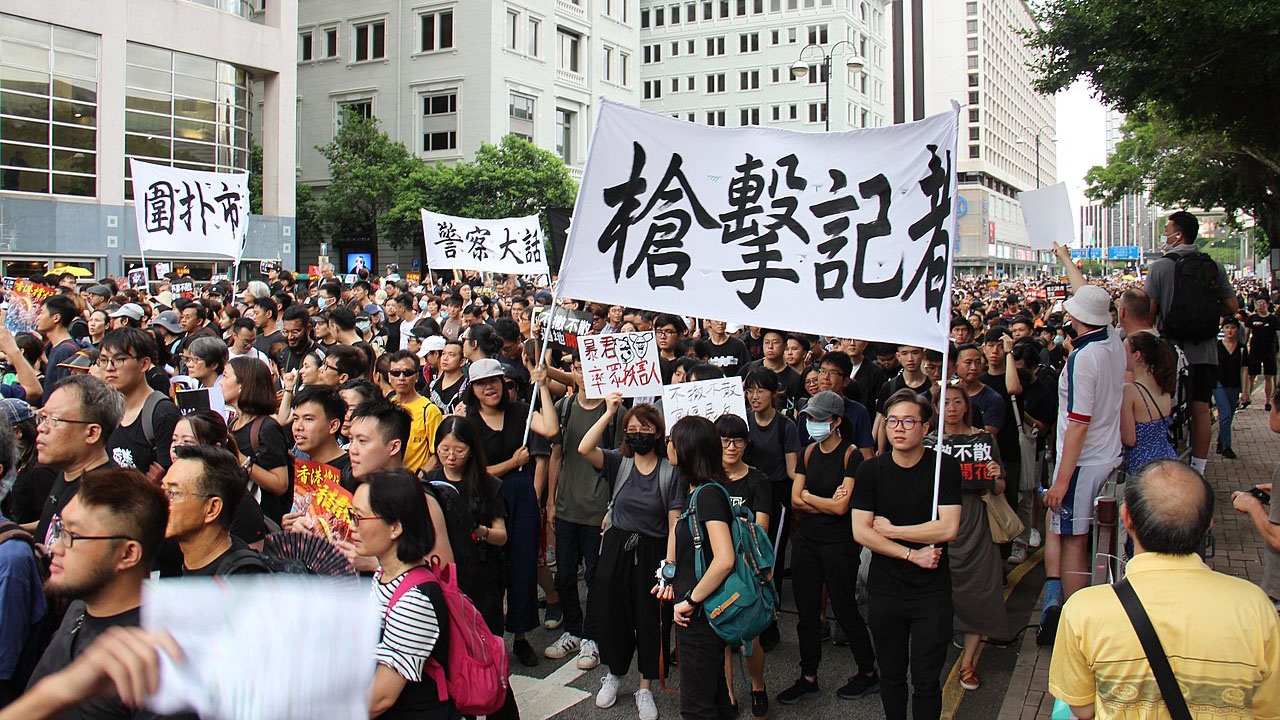 Protest in Tsim Sha Tsui, Kowloon, Hong Kong in July 2019. Photo: Shen Hua (VOA)