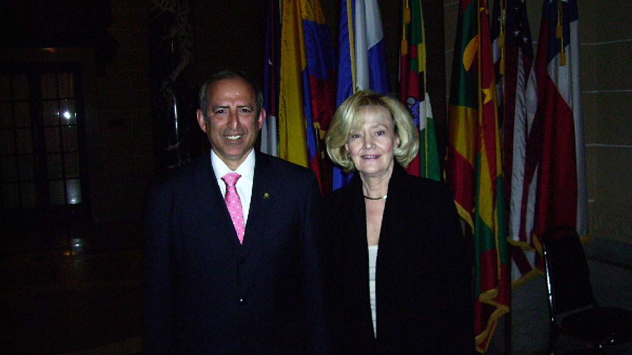 Diputado Sigfrido Reyes (El Salvador) and Sen. Raynell Andreychuk (Canada)