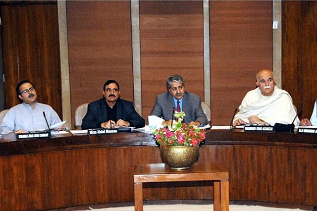 Convenor of PGA’s Peace & Democracy Program, Hon. Syed Naveed Qamar, MP, chairing Round-Table Discussion on Arms Trade Treaty in the National Assembly of Pakistan in Parliament House, Islamabad.