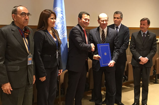 By depositing the instruments of ratification earlier today, El Salvador became the 124th State Party to the Rome Statute of the International Criminal Court (ICC)